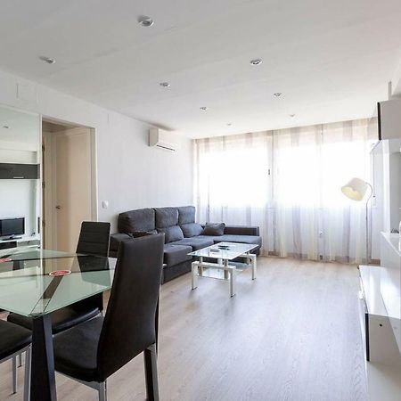Apartamentos La Vaguada Suites Madrid Exteriör bild