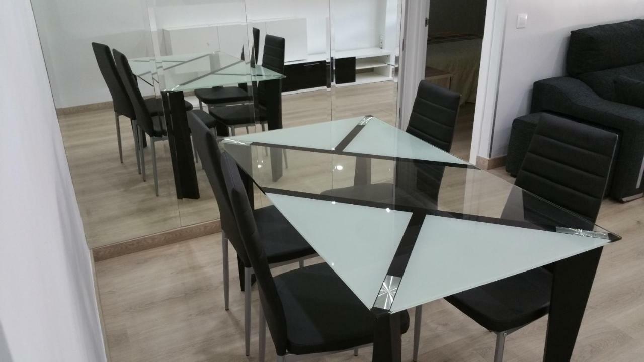Apartamentos La Vaguada Suites Madrid Exteriör bild