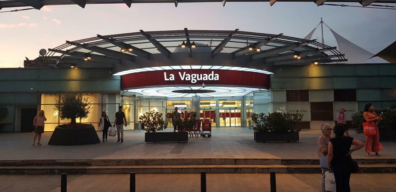 Apartamentos La Vaguada Suites Madrid Exteriör bild