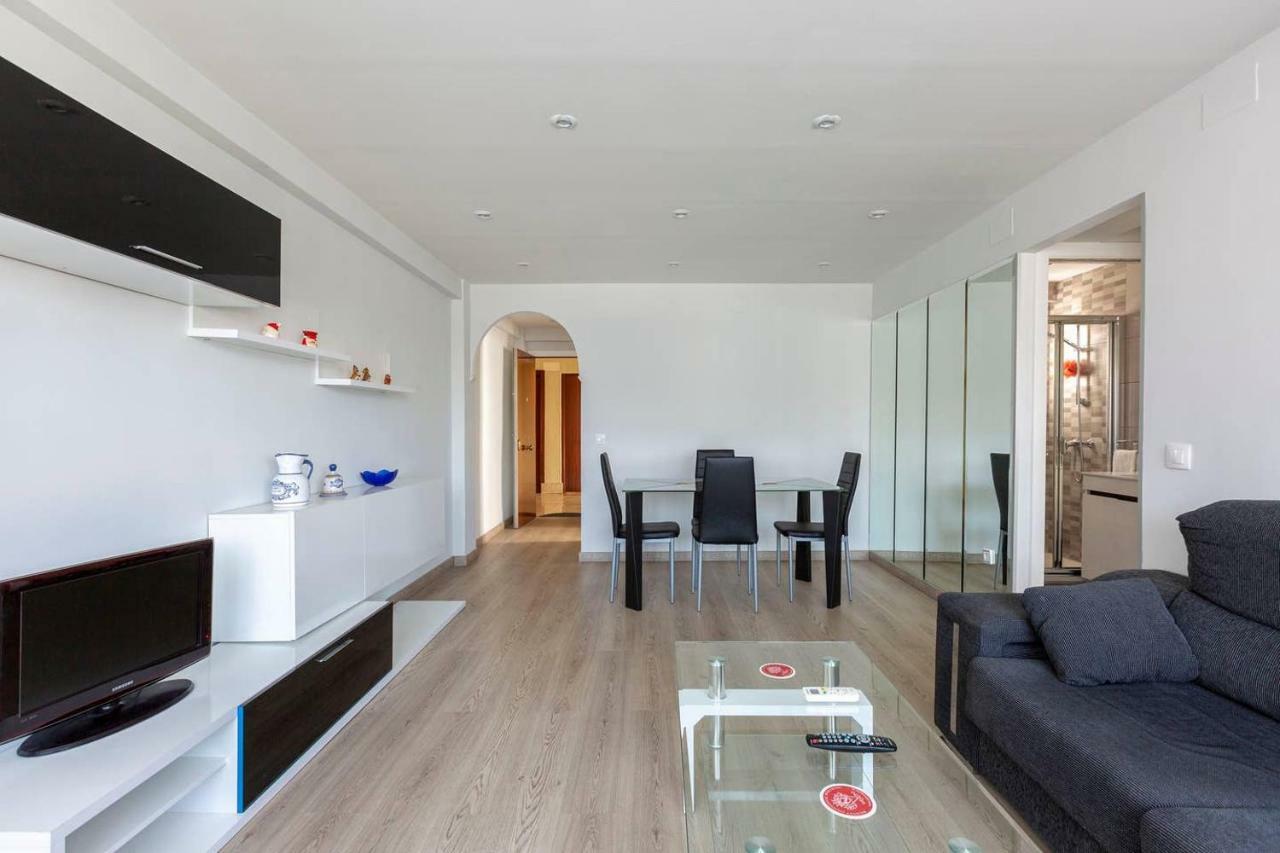 Apartamentos La Vaguada Suites Madrid Exteriör bild